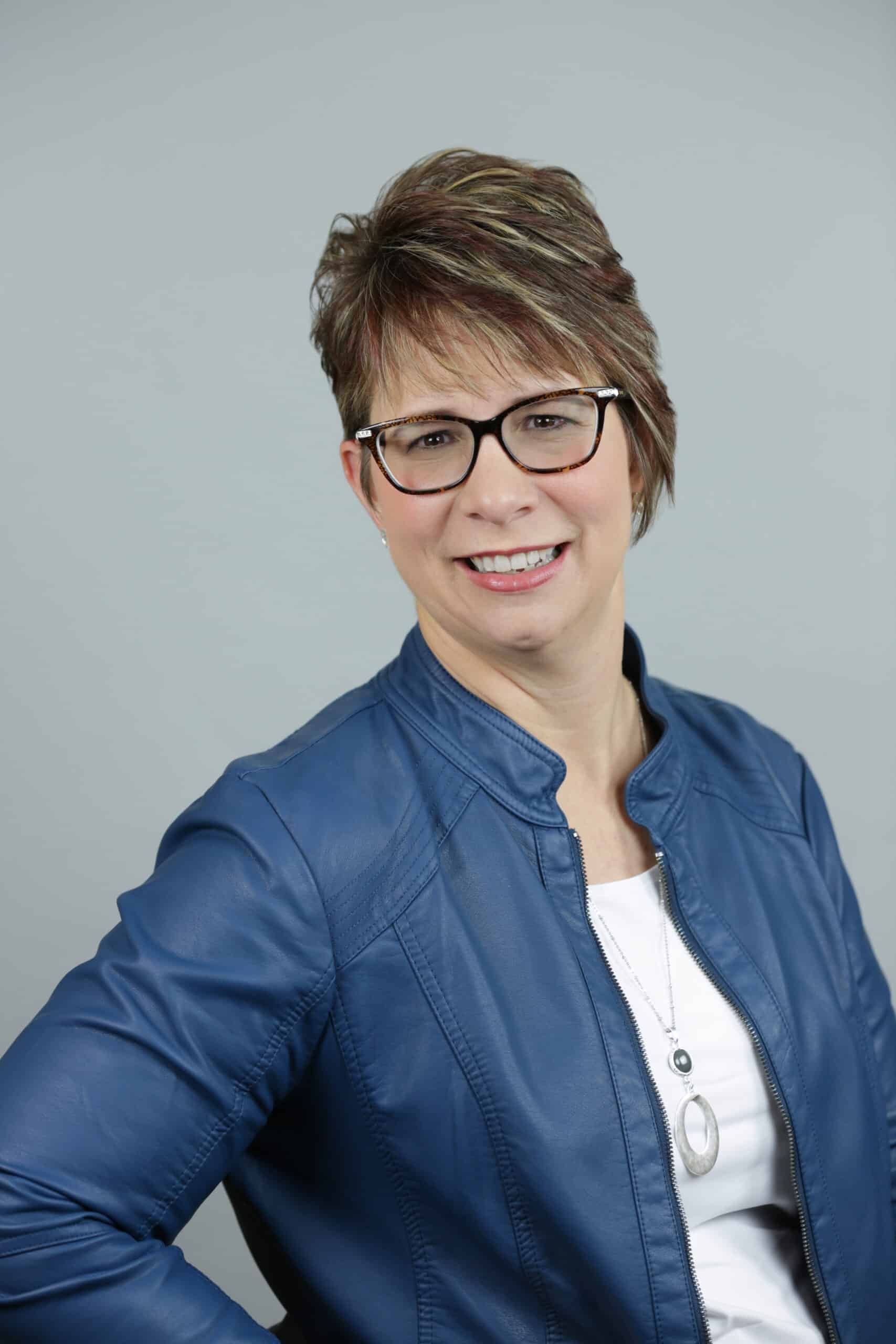 Kris-Langworthy-Headshots-1578-Copy Kris-Langworthy-Headshots-1578-Copy